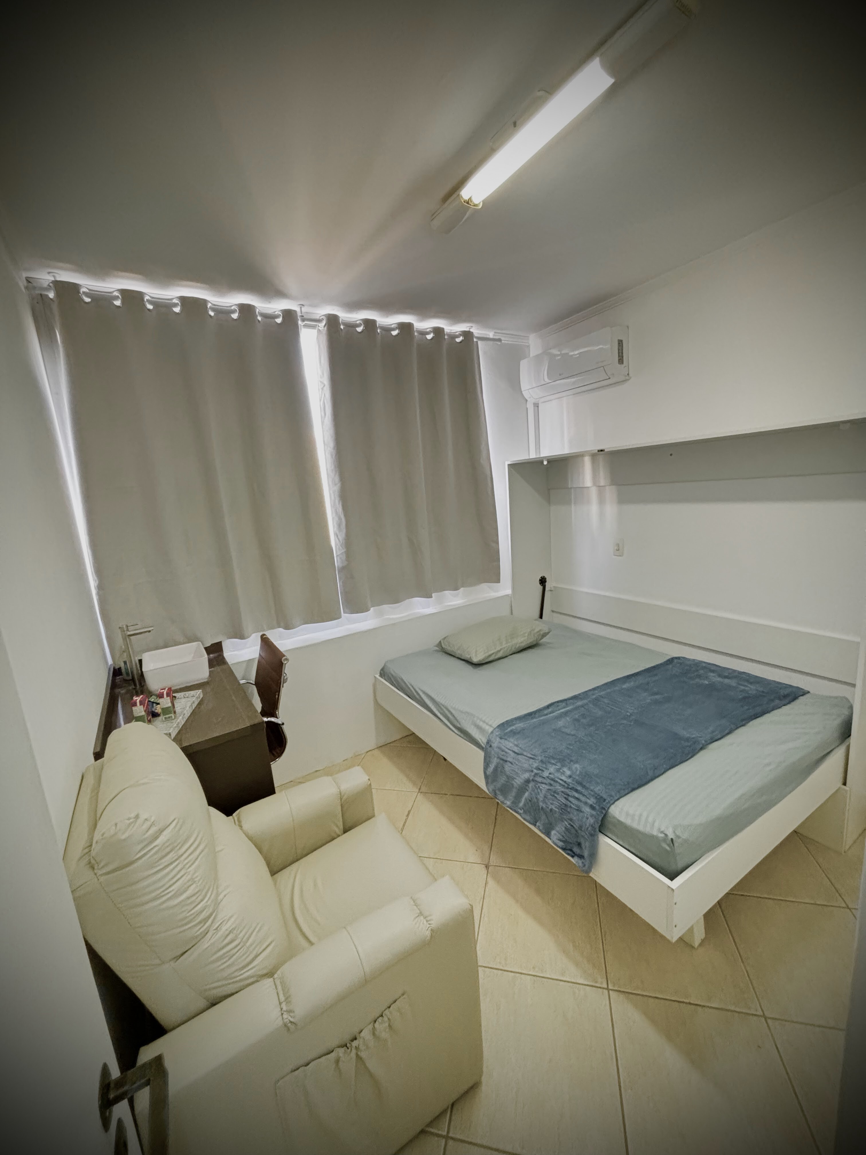 Quarto do exame de polissonografia